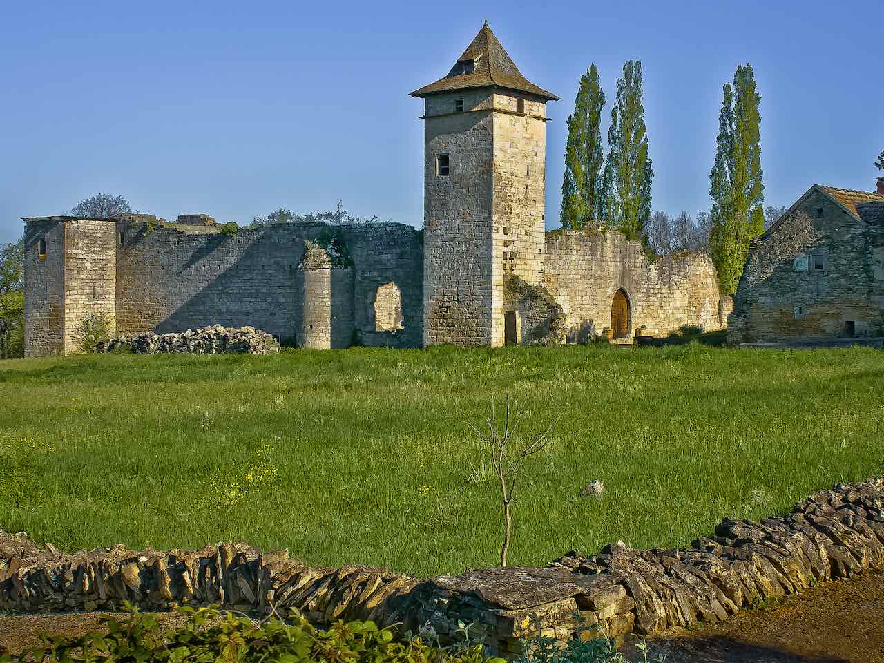 Château de Pervinquière ( château privé)